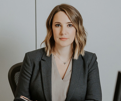 Alexandra Thompson Graphic Designer